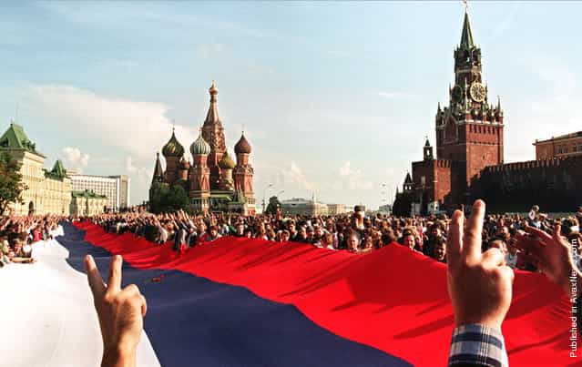 Celebrations in Moscow after the failure of the coup attempt, and remembrances of those killed in the violence, in August of 1991