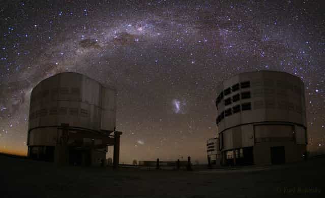 The Milky Way above the telescopes