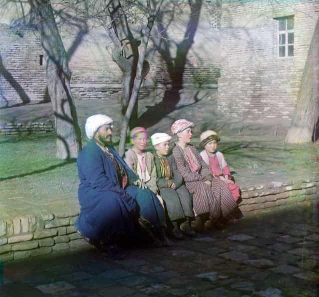 Photos by Sergey Prokudin-Gorsky. Sart schoolchildren. Russia, Samarkand, 1907