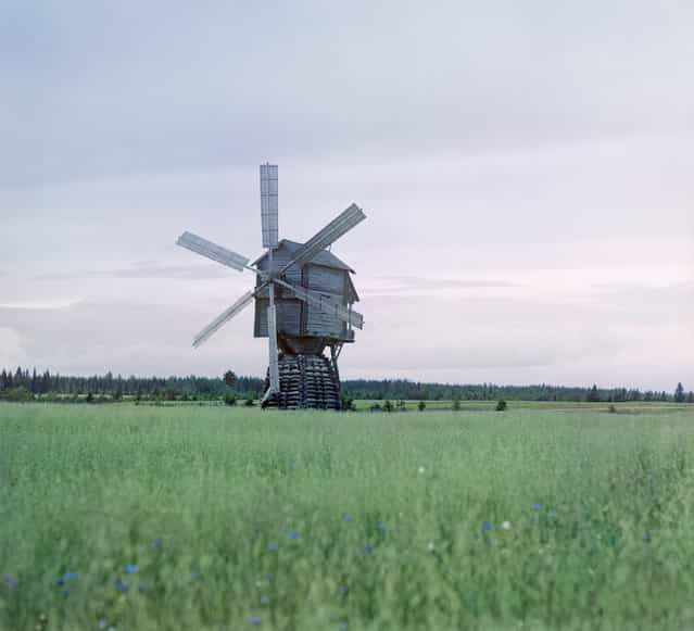 Photos by Sergey Prokudin-Gorsky. Windmill. Russia, Novgorod province, county Cherepovets, Leushino and vicinity (now flooded), 1909