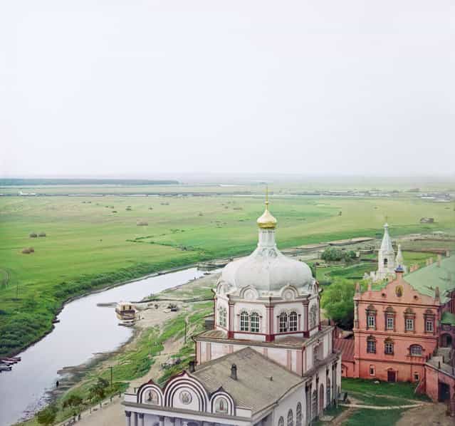 Photos by Sergey Prokudin-Gorsky. Riazan. The Trubezh River and the Cathedral of Christ's Nativity. Russia, Ryazan Province, Ryazan, 1912