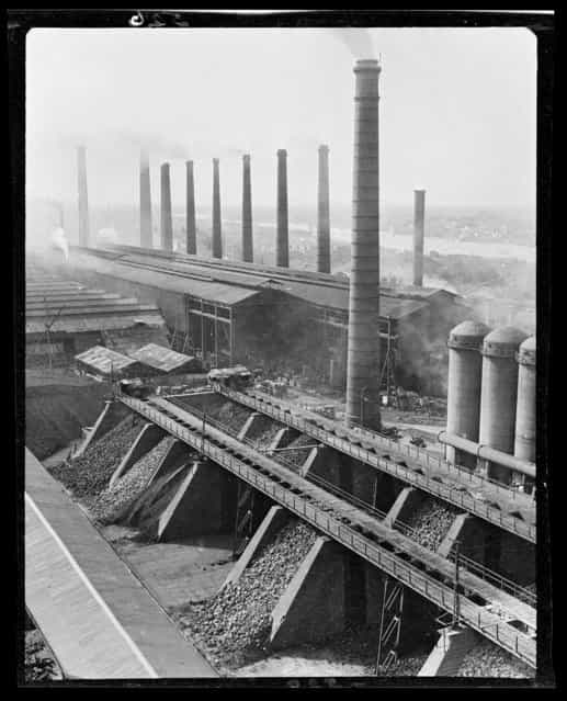 Hangyang Iron Works. China, Hankou (Wuhan), 1917-1919. (Photo by Sidney David Gamble)