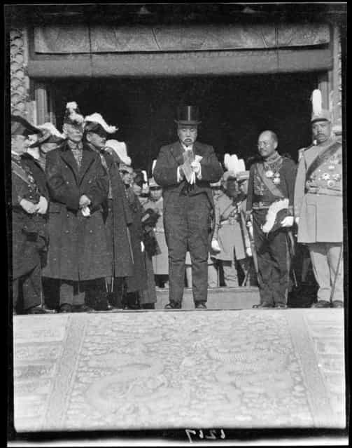 Thanksgiving Day Review, President Making Speech Telar. China, Beijing, 1917-1919. (Photo by Sidney David Gamble)