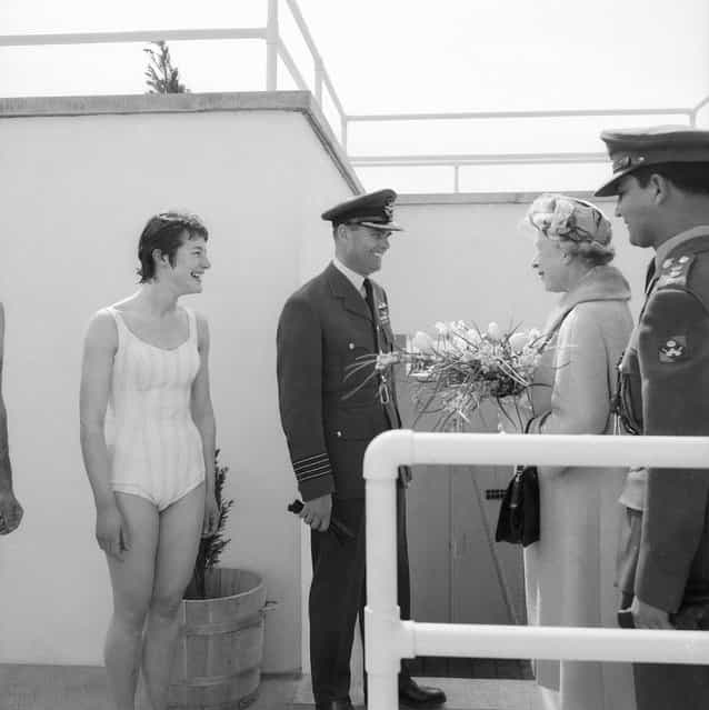Group Captain Hubbard at the El-Adem RAF Station in Libya, meeting Princess Mary the Princess Royal (1897–1965), who is to open a new swimming pool, 15th March 1962. With them is nurse June Kay (left). (Photo by Central Press)
