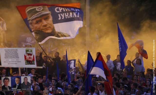 Pro-Mladic Supporters Demonstrate In Belgrade