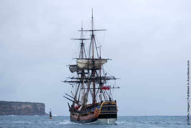 HMB Endeavour Sets Sail For Perth