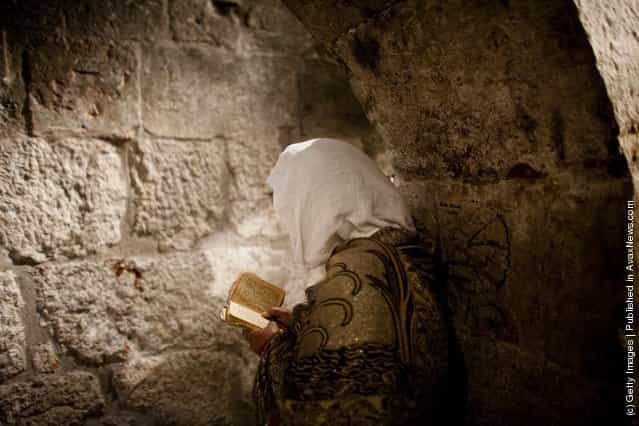 Christians Celebrate Good Friday In Jerusalem
