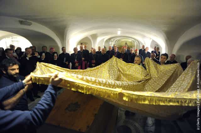 Pope John Paul II Coffin Exhumed Ahead Of Beatification Mass