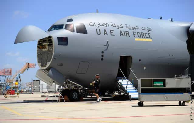 Boeing Delivers First C-17 Globemaster III To United Arab Emirates Air Force