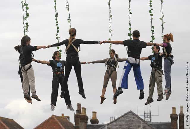 Aerial Dancers And Musicians Launch Salisbury International Arts Festival