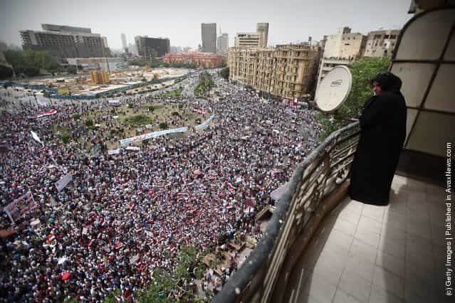Demonstrators Return To Tahrir Square