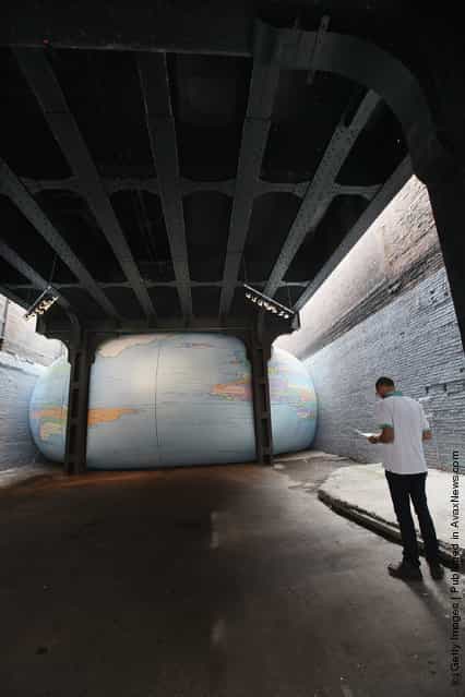 David Byrnes installation Tight Spot