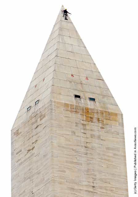 Washington Monument Inspected Again For Damage From The August Earthquake