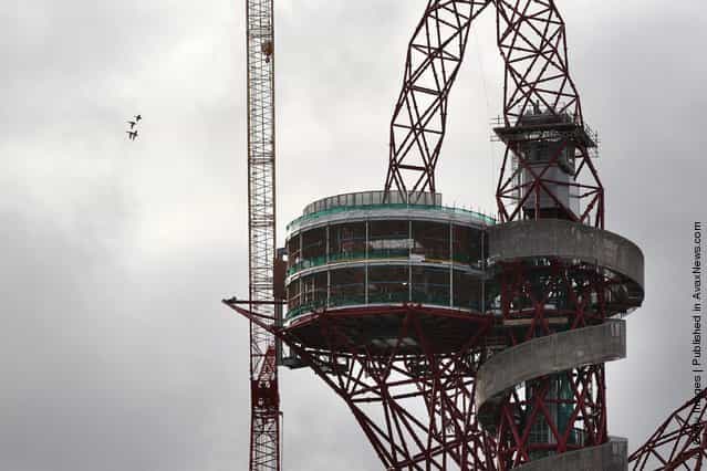 London 2012 ArcelorMittal Orbit Sculpture by Anish Kapoor