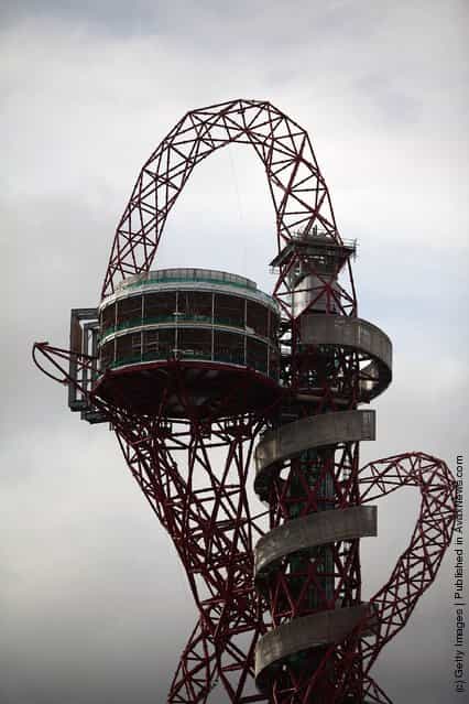 London 2012 ArcelorMittal Orbit Sculpture by Anish Kapoor