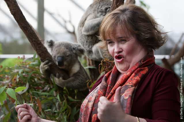 Susan Boyle poses during a visit to WILD LIFE Sydney