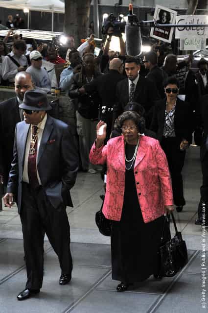 Joe Jackson and Katherine Jackson arrive at court for the Dr Conrad Murray trial verdict