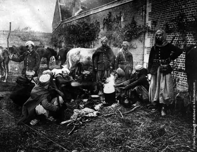 1914: Algerian cavalry (the Spahees) camp after the 1st Battle of Aisne
