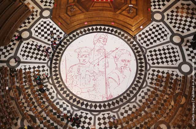 Artwork Unveiled in St Pauls Cathedral To Support The Poppy Appeal