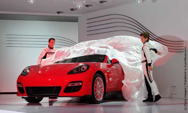 Los Angeles Auto Show Previews Latest Car Models