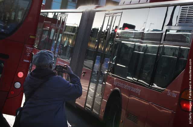 The Last Of Londons Bendy Buses Leave Service On The Capitals Streets