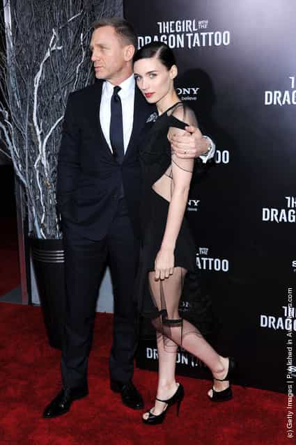 Daniel Craig and Rooney Mara attend the The Girl With the Dragon Tattoo New York premiere