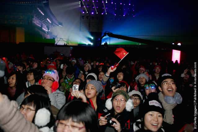 Chinese people celebrate the New Year at the Temple of Heaven Park
