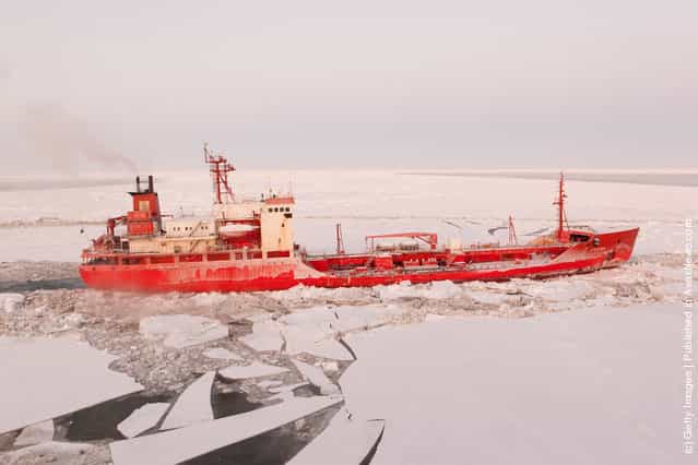 Russian Tanker Renda Delivers Fuel To Nome, Alaska