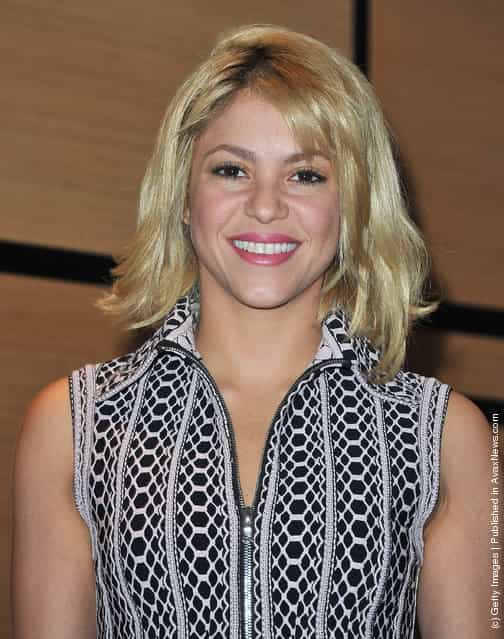 Shakira arrives at Hotel Majestic