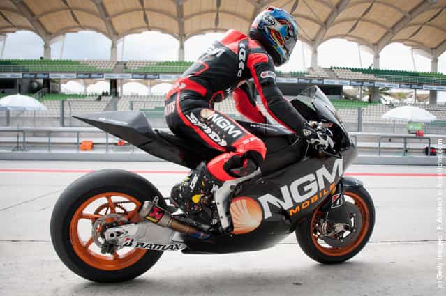 Colin Edwards of USA and NGM Mobile Forward Racing starts from box during the third day of MotoGP testing at Sepang Circuit