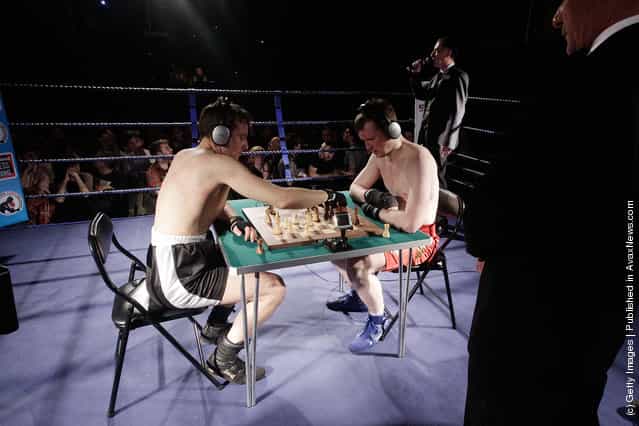 Mike 'The Bedfordshire Bull Botteley' (left) takes on Chris 'The General' Levy during a Chessboxing bout at the Scala nightclub