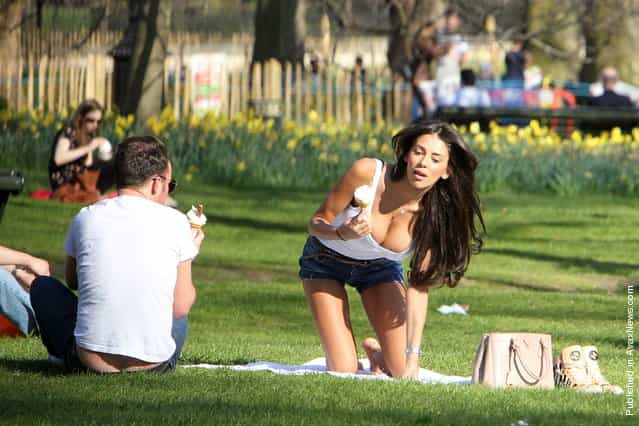 The Celebrity Big Brother Star Georgia Salpa In A London Park