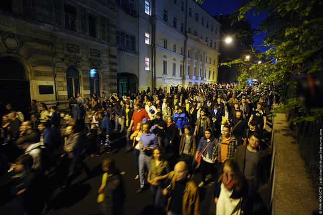 Anti-Putin Protestors Clash With Police In Moscow