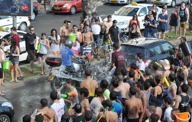 Water War in Tel-Aviv 2012