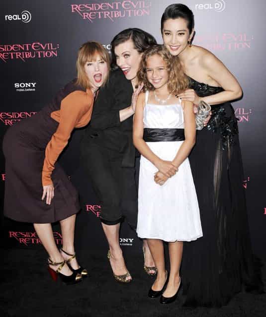 (L-R) Actresses Sienna Guillory, Milla Jovovich, Aryana Engineer and Li Bingbing arrive at the Los Angeles premiere of [Resident Evil: Retribution] at Regal Cinemas L.A. Live on September 12, 2012 in Los Angeles, California. (Photo by Christopher Polk)