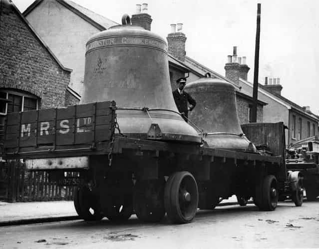 The bells for the chapel of the University of Chicago leaving the foundry in England, where they were made, en-route for the USA. 12th June 1932. (Photo by Fox Photos)