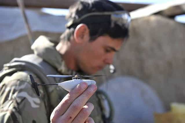 Black Hornet - Hand-Held Helicopter Drones To War Zone