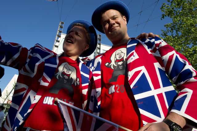 British fans waits to enter the Malmo arena ahead of the finals of the 2013 Eurovision Song Contest on May 18, 2013. (Photo by John MacDougall/AFP Photo)