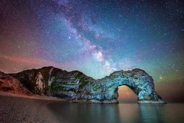 These space-tacular pictures of the gateway to the Milky Way are the shining star of asto-photographer Stephen Banks, on Oktober 13, 2013. (Photo by Stephen Banks/Caters News)