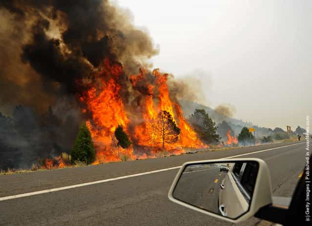 Massive Arizona Wildfire Continues To Spread Threatening Nearby Towns