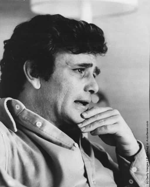 Farewell, Columbo... Actor Peter Falk Dies At 83