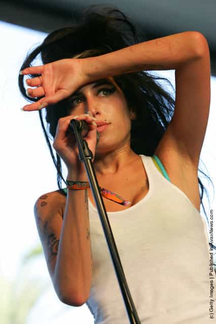 Amy Winehouse Dies At 27