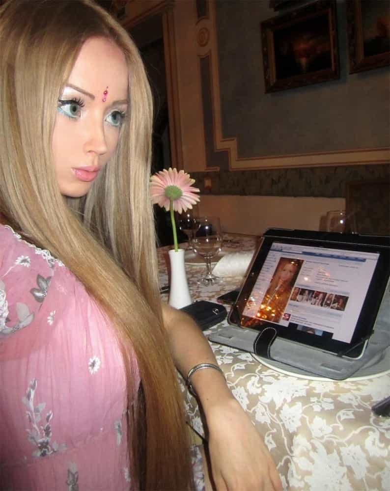 Human Barbie Doll Valeria Lukyanova From The Ukraine Gagdaily News