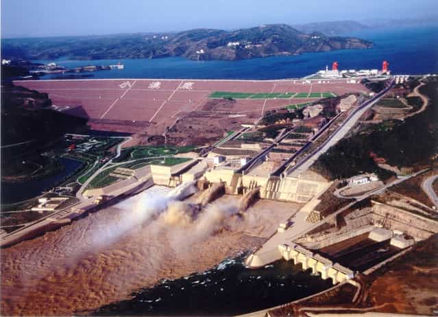 Sand-Washing Operation Of Yellow River Held At Xiaolangdi Reservoir