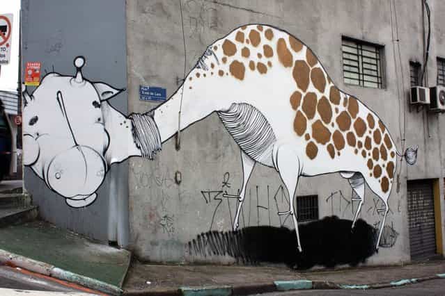 ONESTO. Completando a trilogia [Animais de Concreto] Tucuruvi – São Paulo, 2011. (Photo by Fernando Gomes)