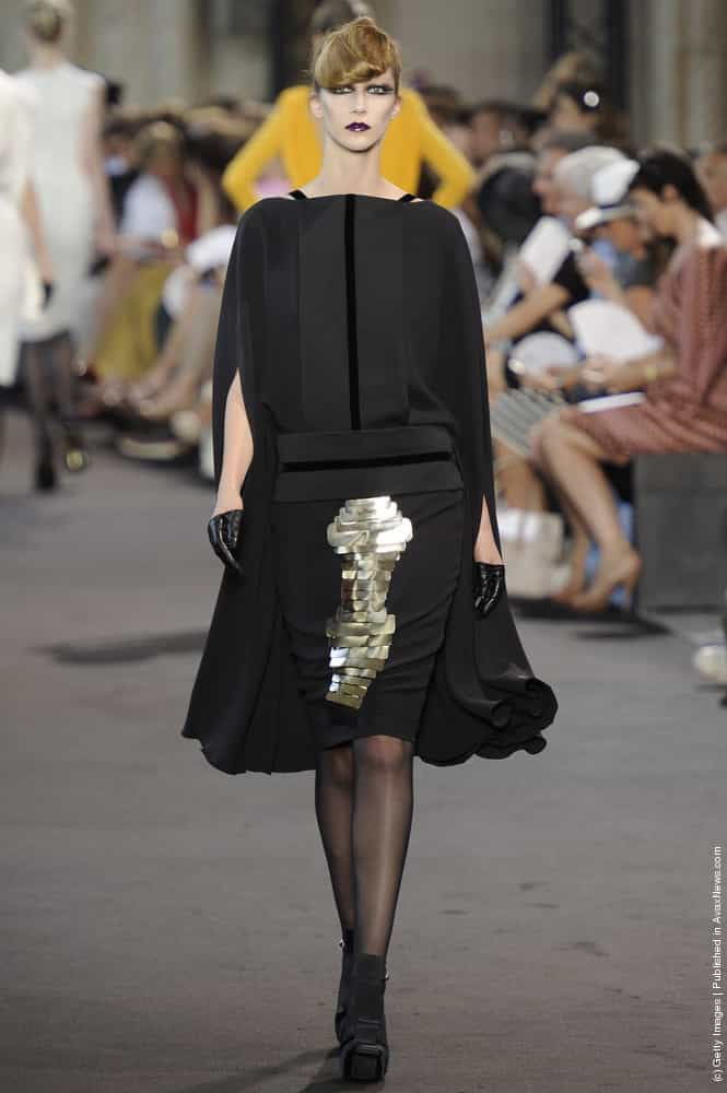 Haute Couture Autumn 2011 Runway – Paris Haute Couture Fashion Week ...