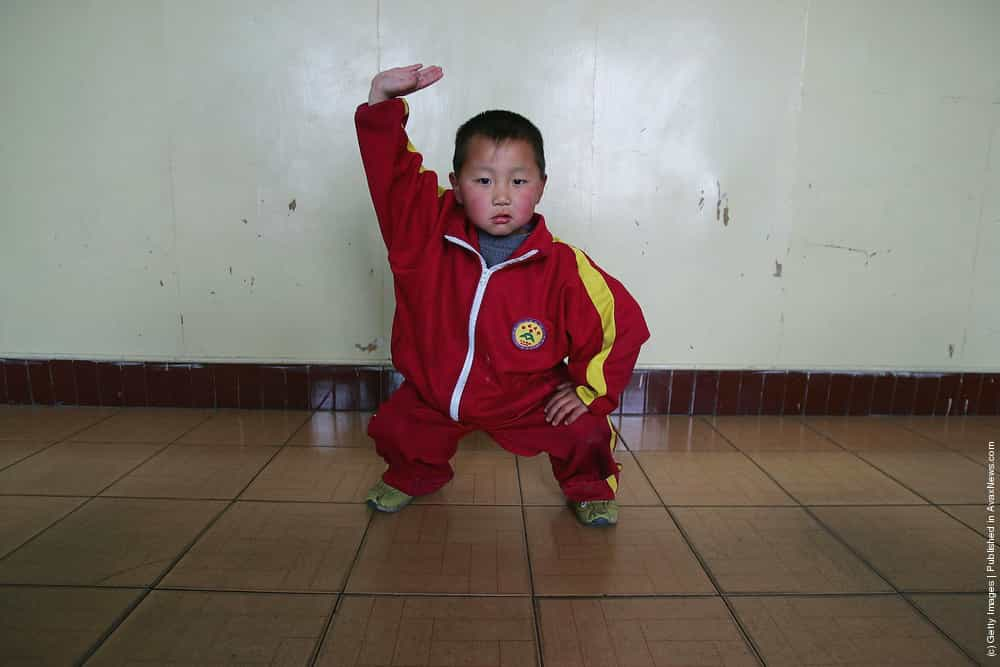 Chinese Children Study Kung Fu » GagDaily News