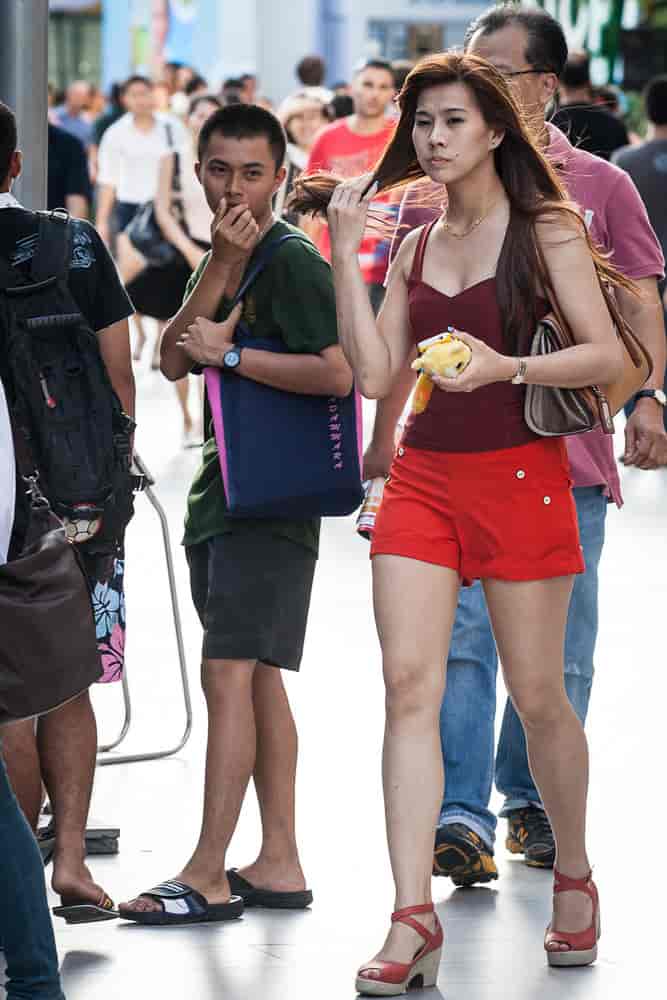 Бангкок девушки. Девушки на улицах Таиланда. Тайланд девушки. Тайские девушки обычные. Тайские женщины на улице.